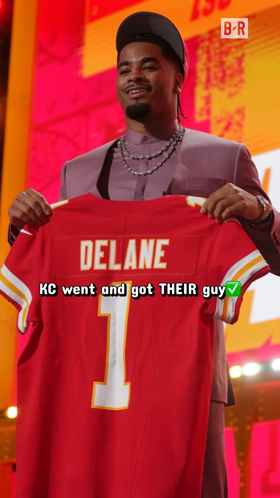 Breaking Down Chiefs' First-Round Moves 🧐