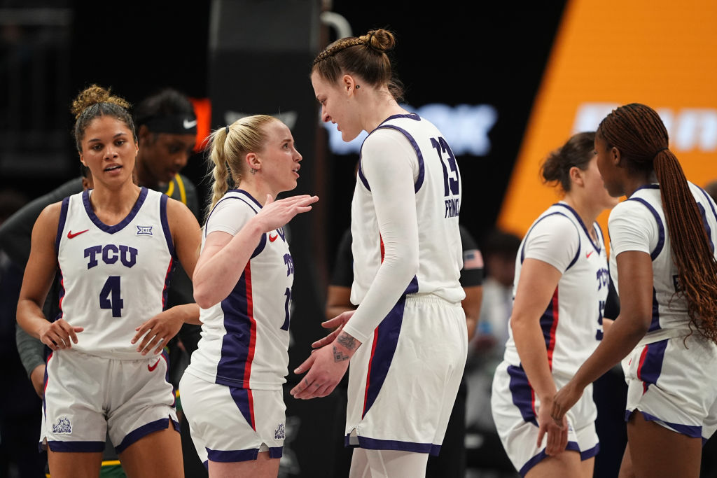 5 Teams to Avoid in Your Women's March Madness Pool