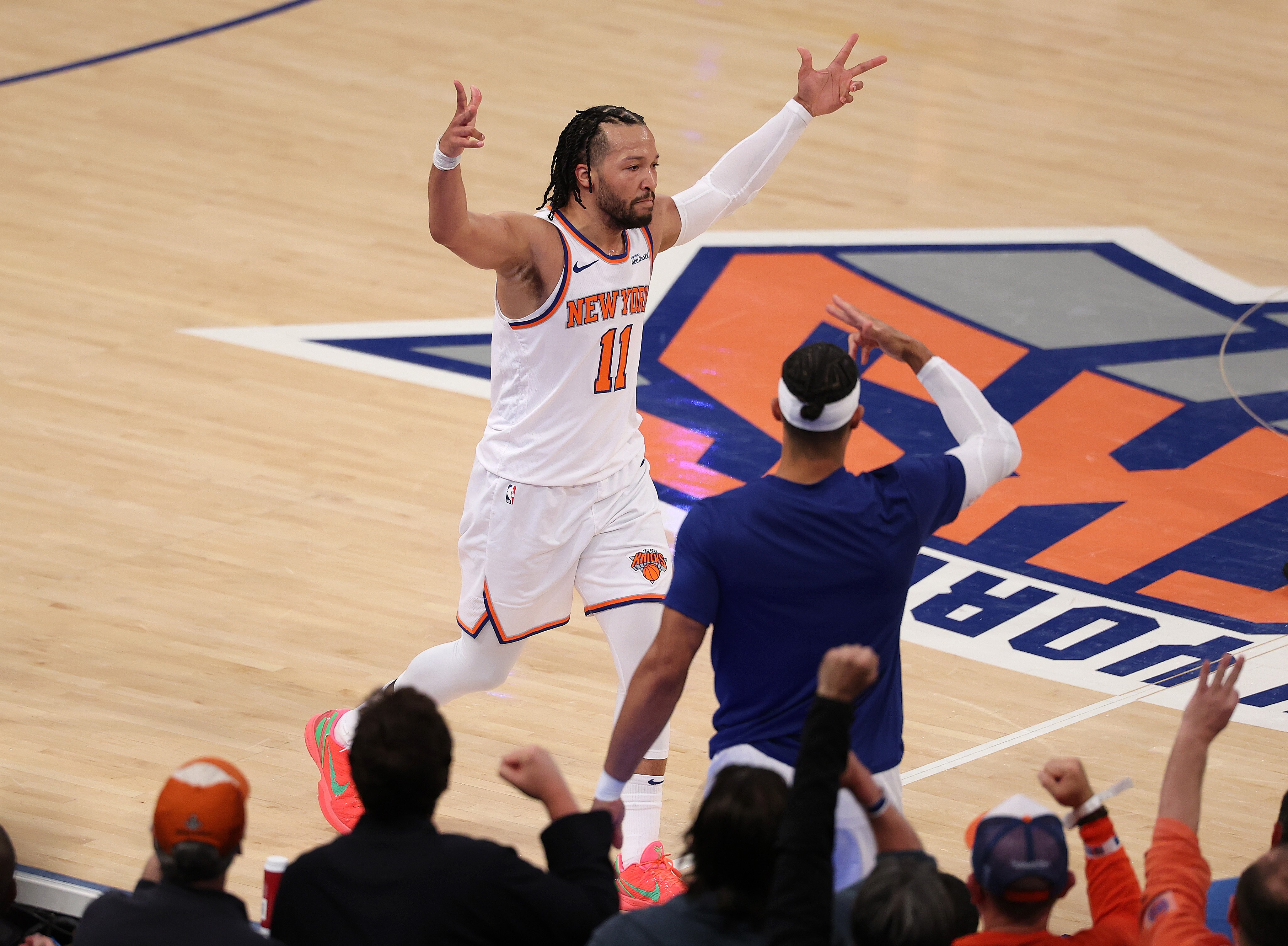 Knicks: HC Search + KD Rumors