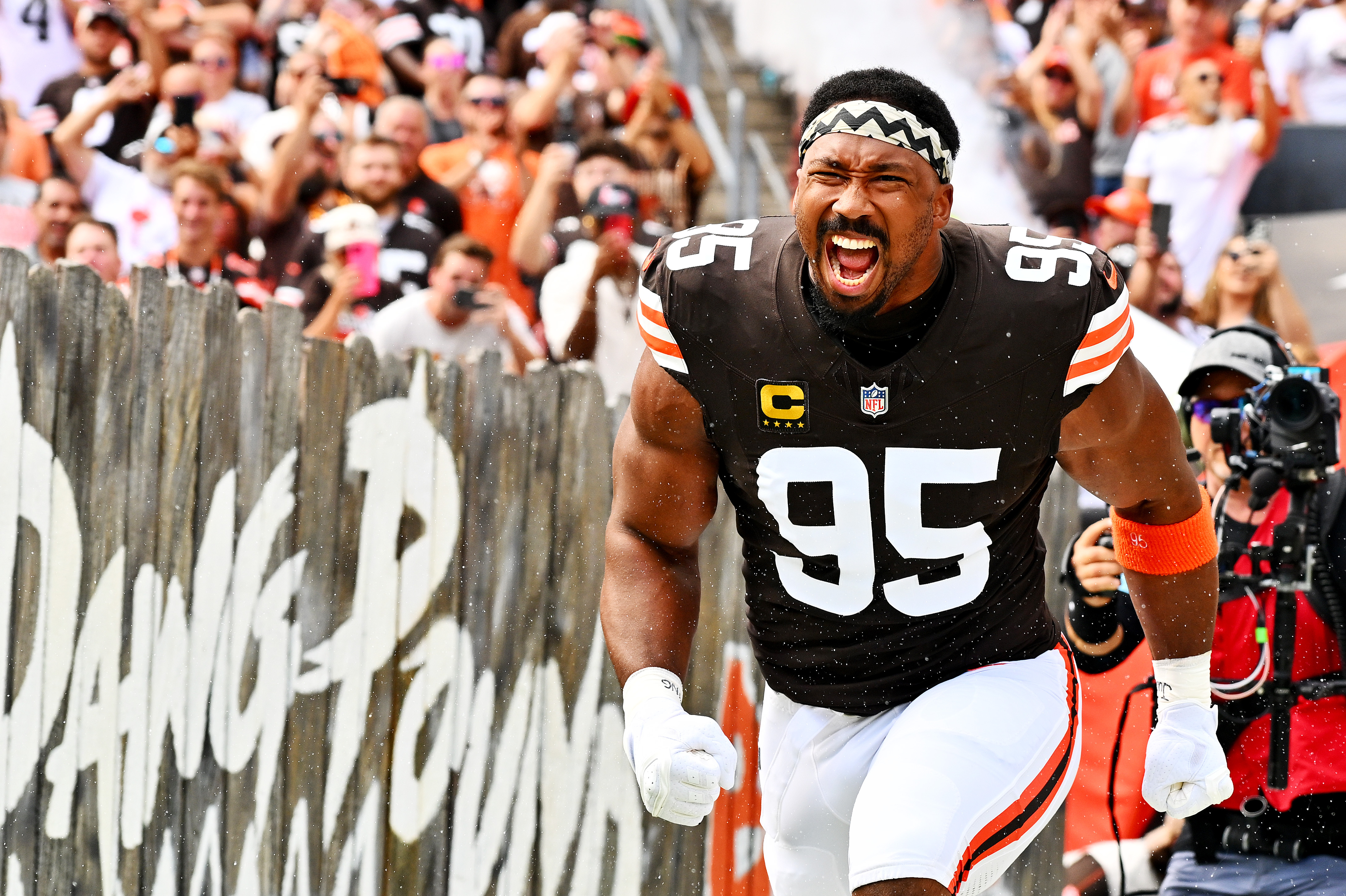 NFL Daily: Win-Win Offseason Trade Packages