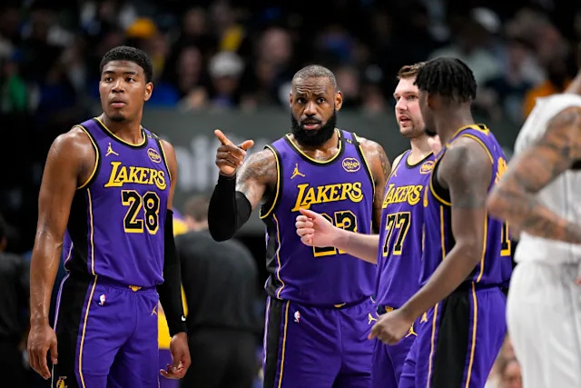 LAKERS DAILY: WALKER KESSLER NOT LIKELY, DFS SURGERY, LONZO REUNION, CENTER OPTIONS 
